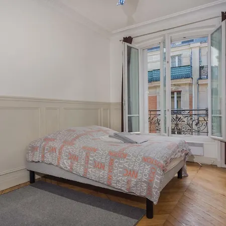 Dupleix Tour Eiffel Apartment Paris